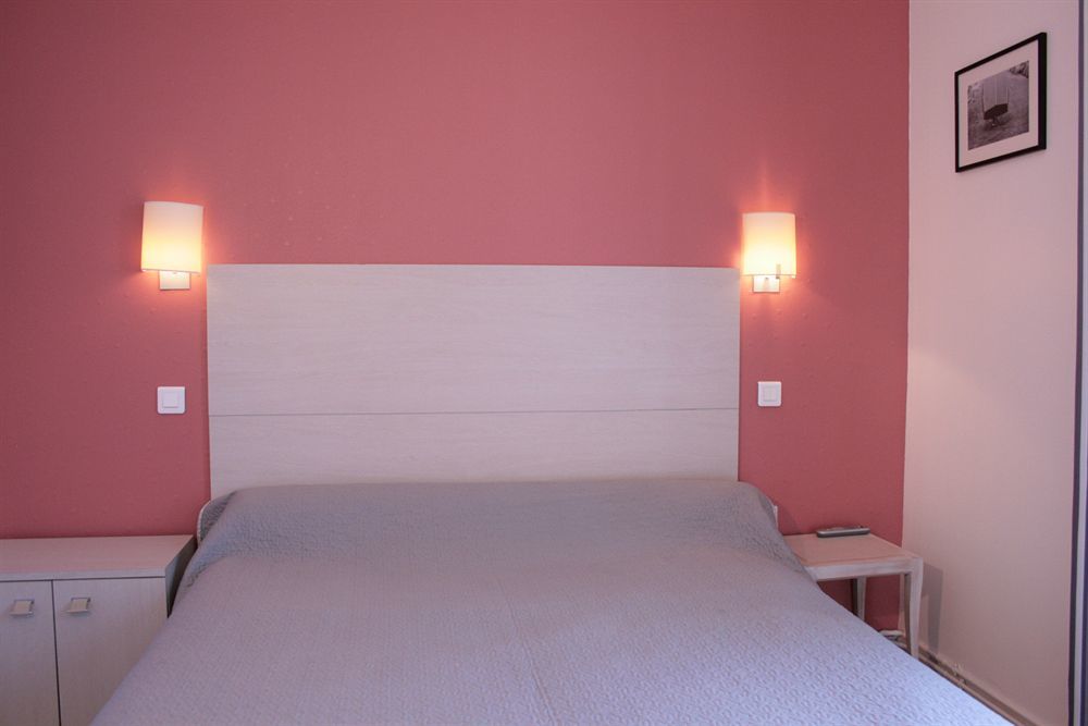 Hotel De Perros, The Originals Boutique Εξωτερικό φωτογραφία