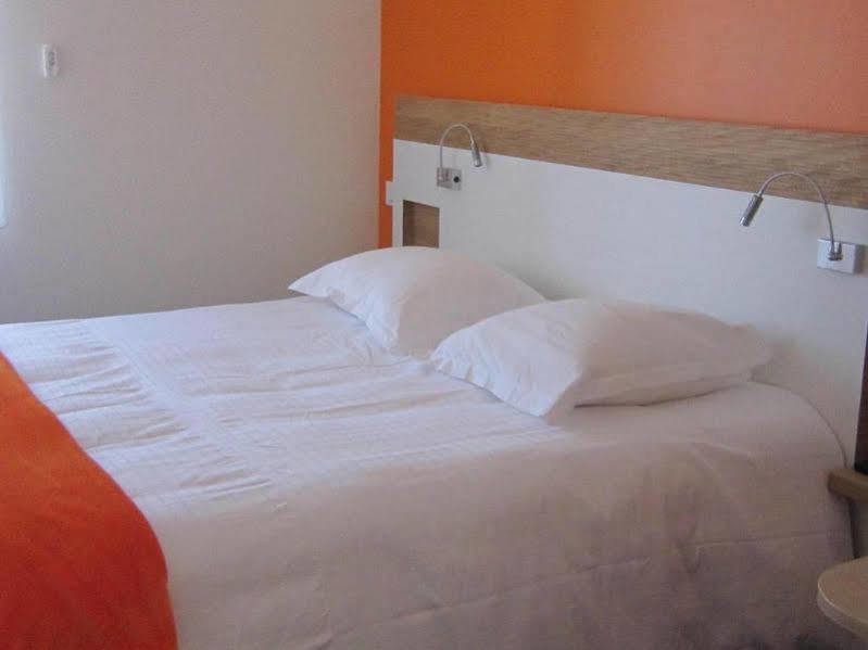 Hotel De Perros, The Originals Boutique Εξωτερικό φωτογραφία
